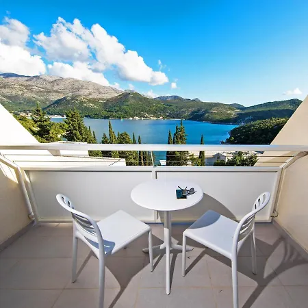 Osmine Hotel Slano