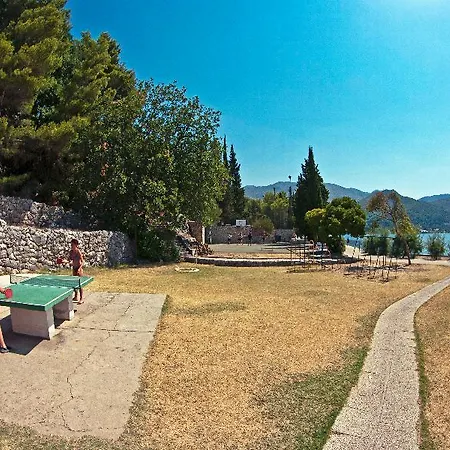 Osmine Hotel Slano