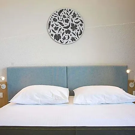 Hotel Osmine 4*
