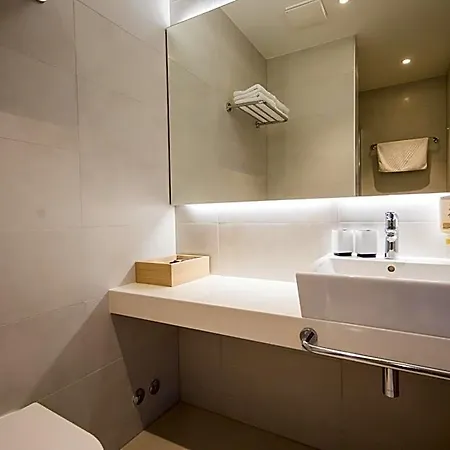 Osmine Hotel