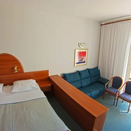 Osmine Hotel Slano