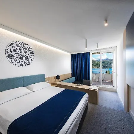 Osmine Hotel Slano