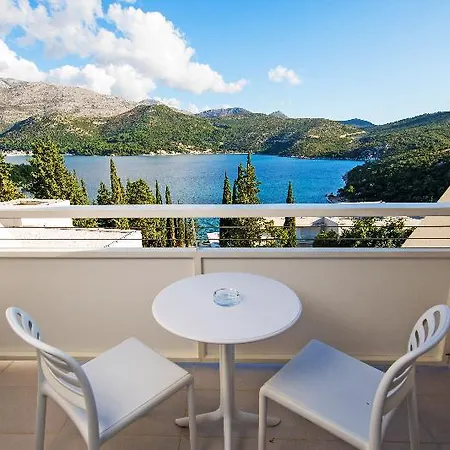 Osmine Hotel